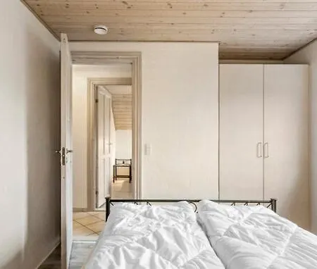 Lovely Waterfront Pool House 12 Persons *